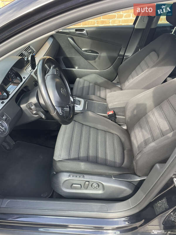 Универсал Volkswagen Passat 2010 в Киеве фото 8 Универсал Volkswagen Passat 2010 в Киеве