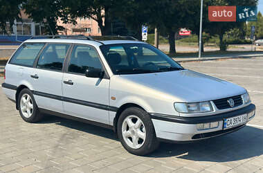 Універсал Volkswagen Passat 1995 в Черкасах