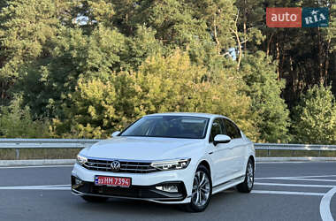 Седан Volkswagen Passat 2021 в Києві