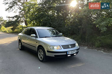 Седан Volkswagen Passat 1999 в Белогородке