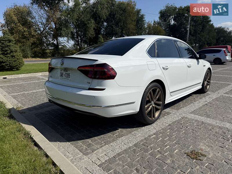 Седан Volkswagen Passat 2019 в Пирятине