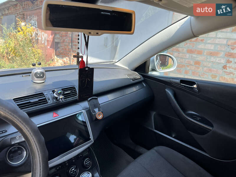 Універсал Volkswagen Passat 2006 в Умані