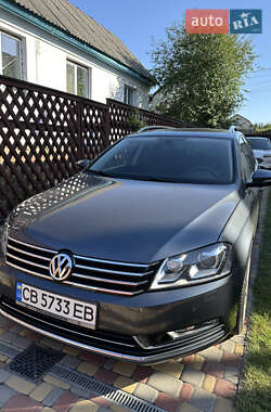 Універсал Volkswagen Passat 2013 в Чернігові