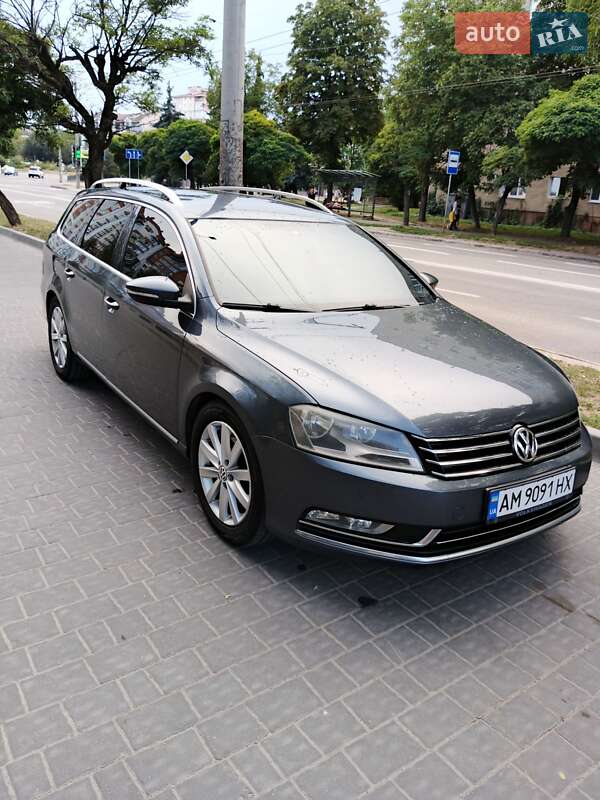 Volkswagen Passat 2012 Volkswagen Passat 2012