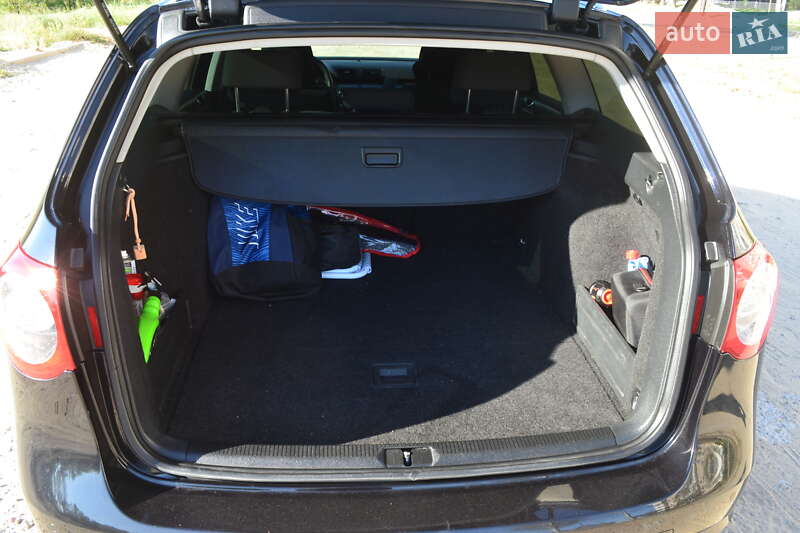 Универсал Volkswagen Passat 2010 в Запорожье