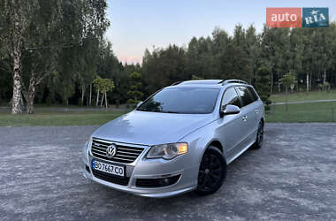 Універсал Volkswagen Passat 2010 в 