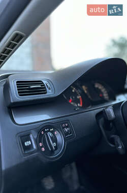 Універсал Volkswagen Passat 2010 в 