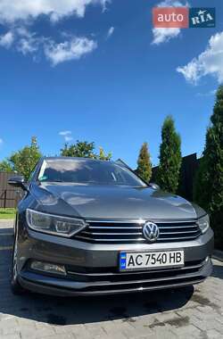 Універсал Volkswagen Passat 2016 в Луцьку