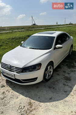 Седан Volkswagen Passat 2012 в Рогатині