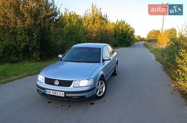 Седан Volkswagen Passat 1997 в Житомирі