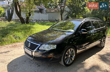 Універсал Volkswagen Passat 2006 в Львові