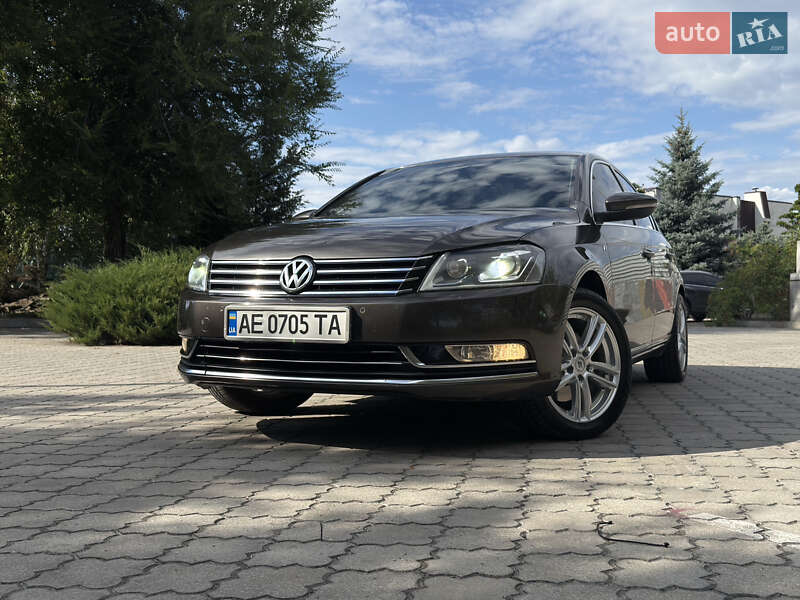 Седан Volkswagen Passat 2012 в Павлограде
