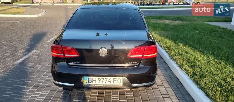 Седан Volkswagen Passat 2012 в Одессе