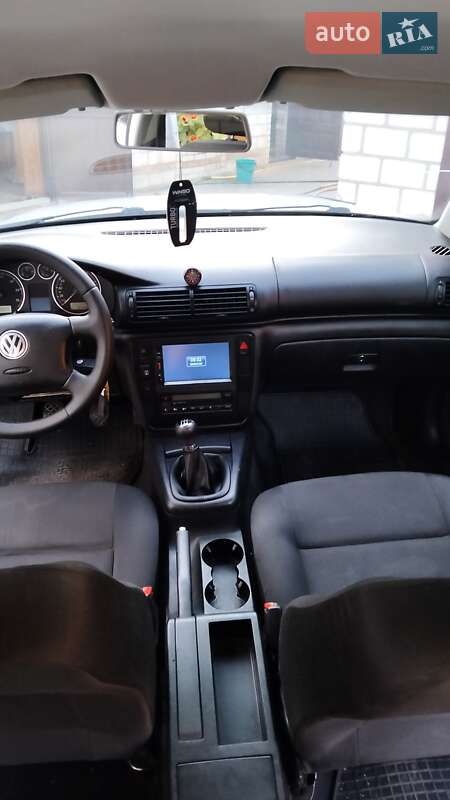 Седан Volkswagen Passat 2001 в Тульчине