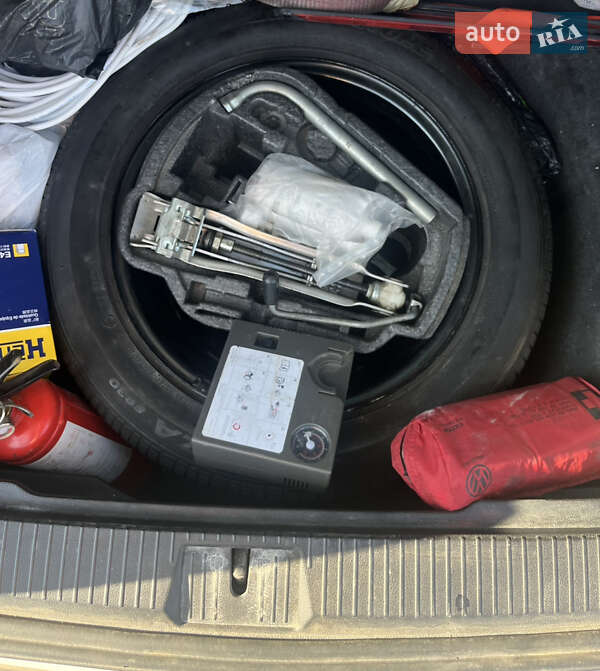 Универсал Volkswagen Passat 2017 в Ровно