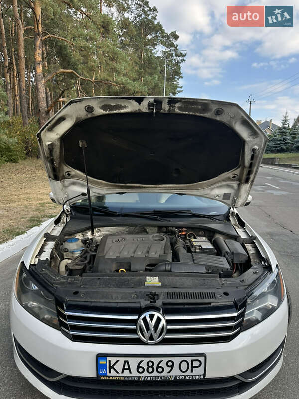 Седан Volkswagen Passat 2013 в Киеве