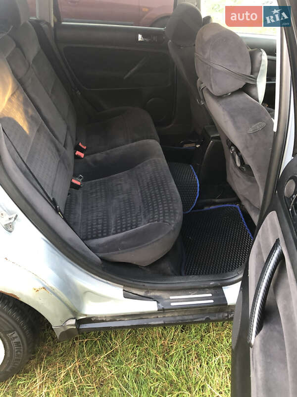 Универсал Volkswagen Passat 2001 в Львове