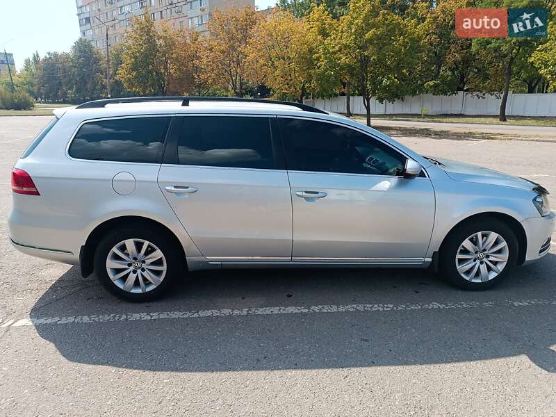 Универсал Volkswagen Passat 2011 в Кривом Роге