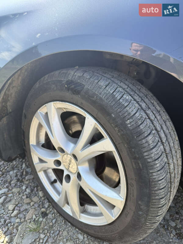 Седан Volkswagen Passat 2008 в Бориславі