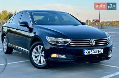 Седан Volkswagen Passat 2019 в Києві