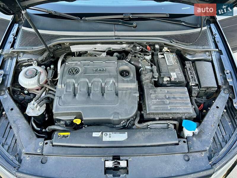 Седан Volkswagen Passat 2019 в Киеве