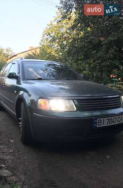Універсал Volkswagen Passat 2000 в Гадячі