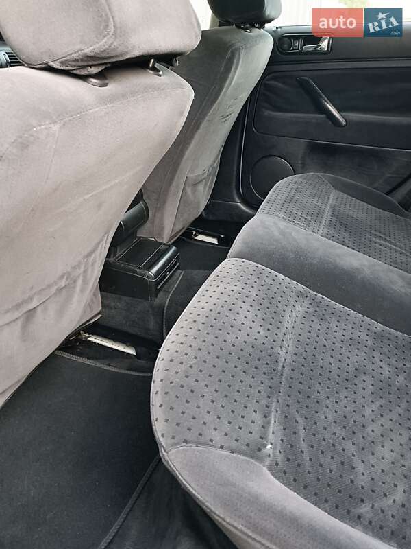 Универсал Volkswagen Passat 1997 в Киеве