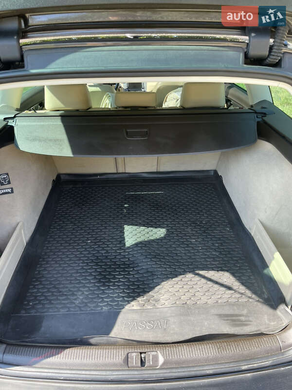 Универсал Volkswagen Passat 2014 в Киеве