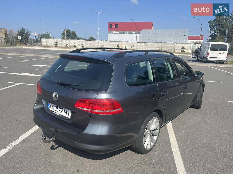 Универсал Volkswagen Passat 2010 в Киеве