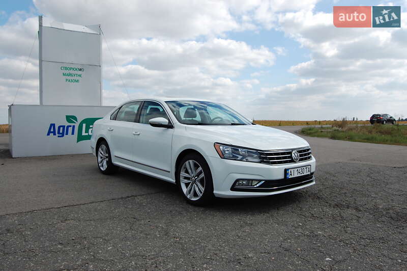 Седан Volkswagen Passat 2015 в Києві