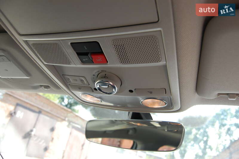 Седан Volkswagen Passat 2015 в Києві