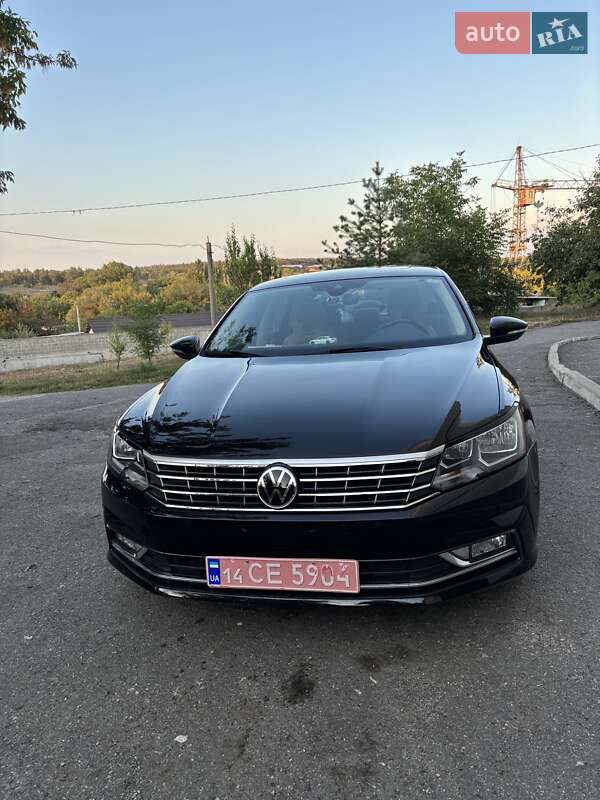 Седан Volkswagen Passat 2018 в Кропивницком