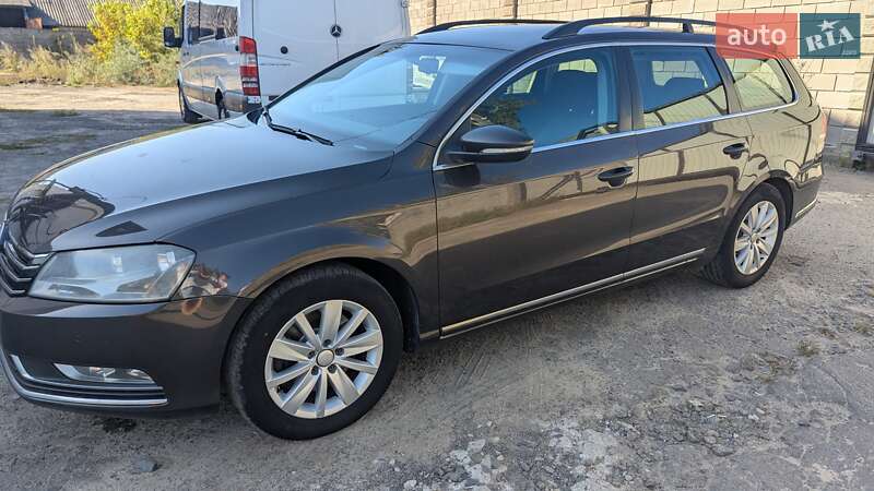 Volkswagen Passat 2011