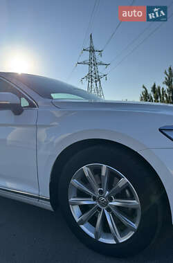 Универсал Volkswagen Passat 2018 в 