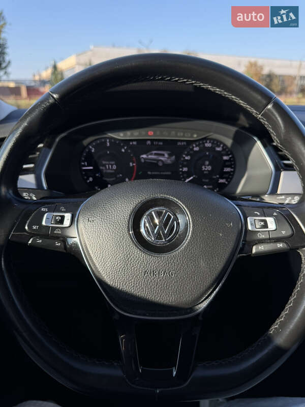 Універсал Volkswagen Passat 2018 в Києві