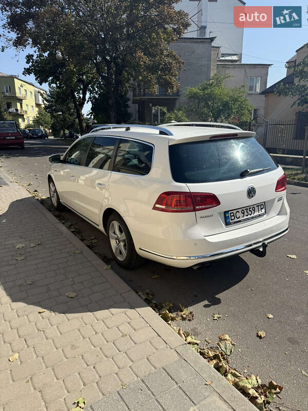 Универсал Volkswagen Passat 2012 в Львове