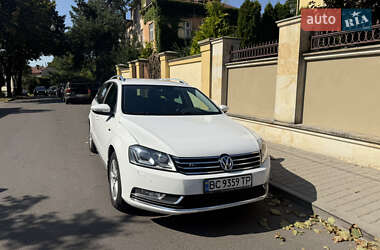 Универсал Volkswagen Passat 2012 в Львове