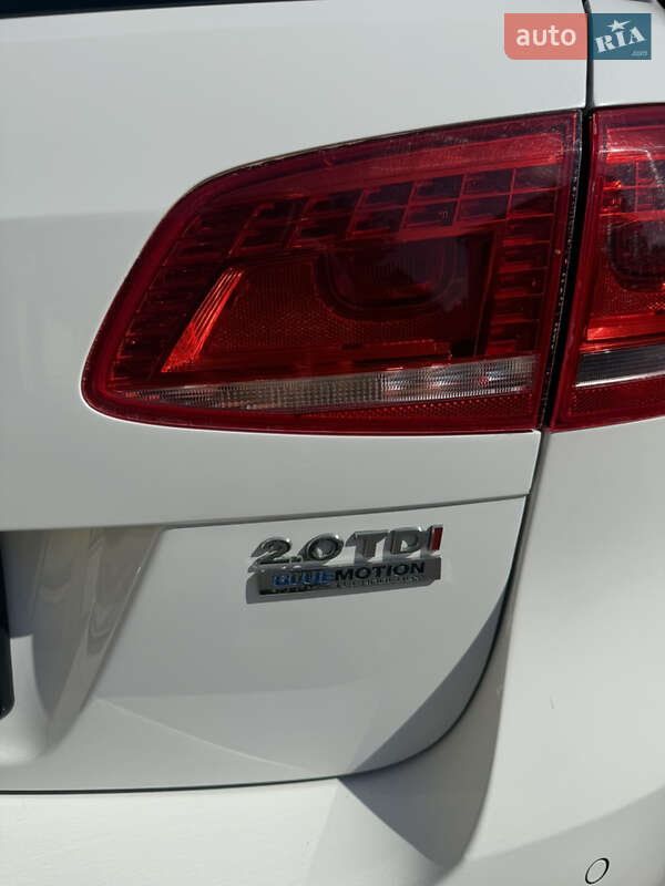 Универсал Volkswagen Passat 2012 в Львове