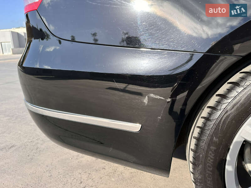 Седан Volkswagen Passat 2013 в Києві