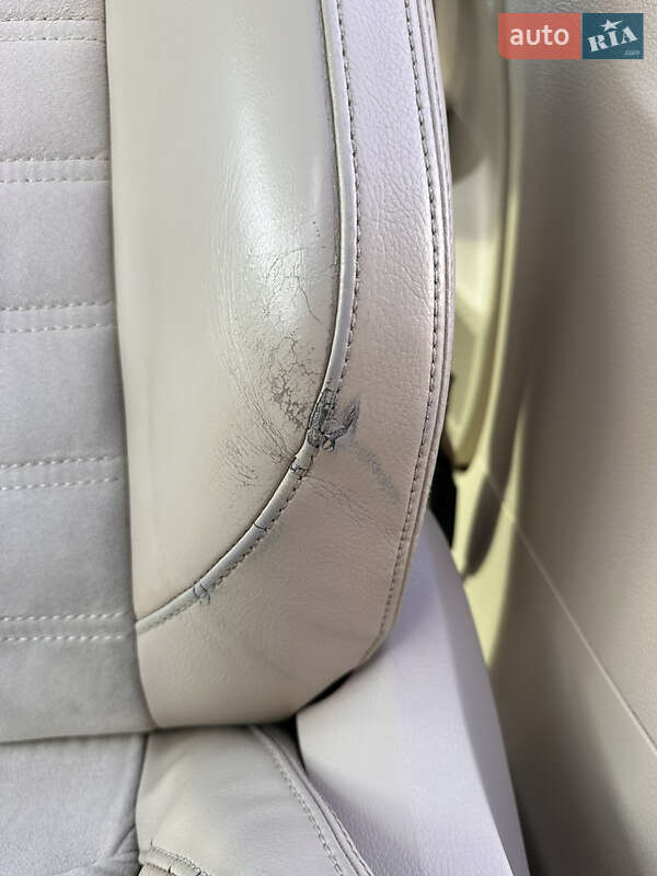 Седан Volkswagen Passat 2013 в Києві