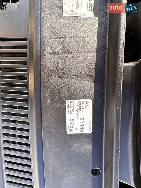 Седан Volkswagen Passat 2013 в Києві