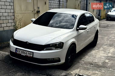 Седан Volkswagen Passat 2011 в Харькове