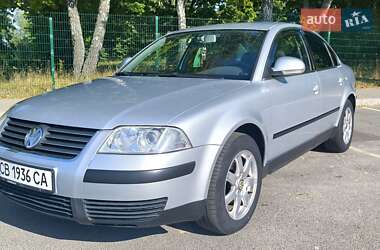 Седан Volkswagen Passat 2004 в Чернигове