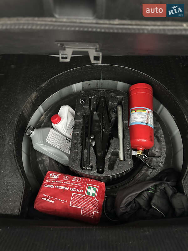 Седан Volkswagen Passat 2013 в Хмельницькому