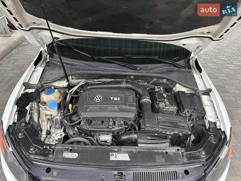 Седан Volkswagen Passat 2013 в Хмельницькому