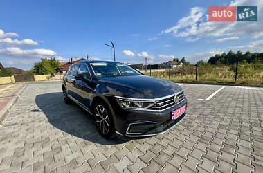 Універсал Volkswagen Passat 2020 в Луцьку