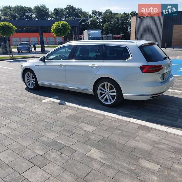 Универсал Volkswagen Passat 2017 в Луцке