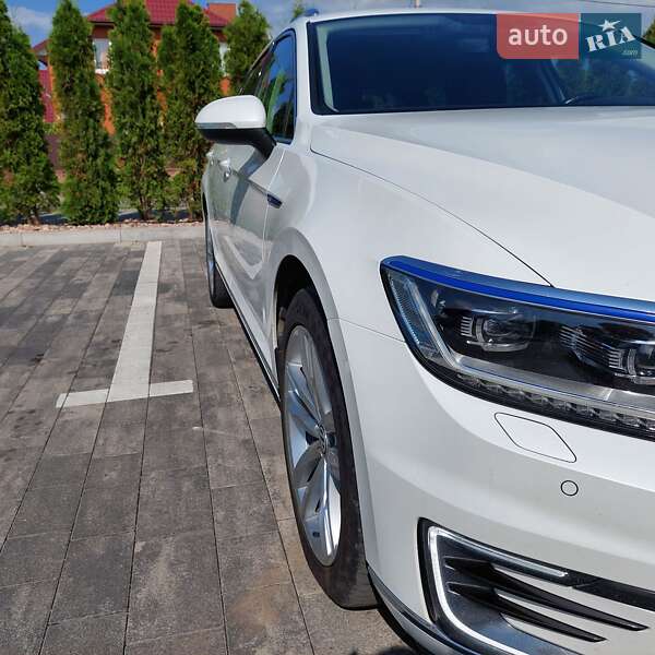 Универсал Volkswagen Passat 2017 в Луцке