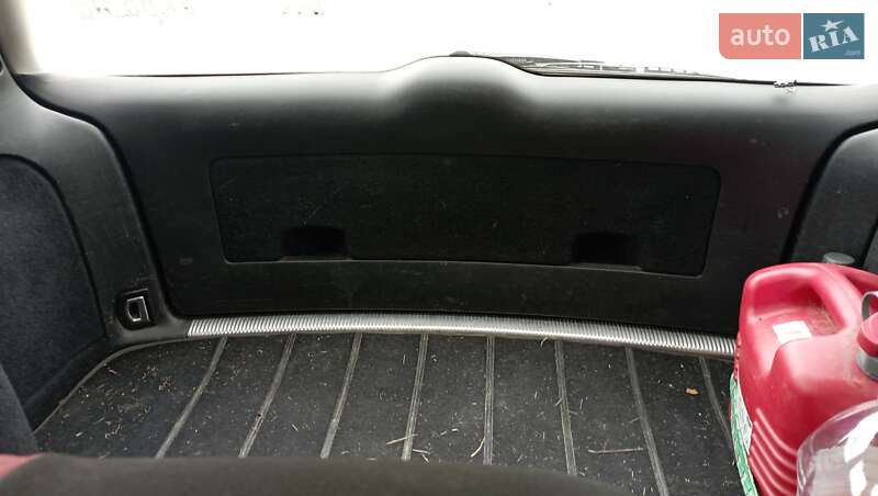 Универсал Volkswagen Passat 2000 в Киеве