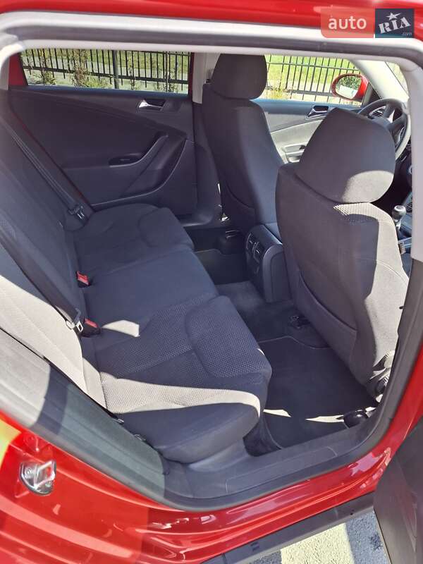 Универсал Volkswagen Passat 2006 в Чернигове